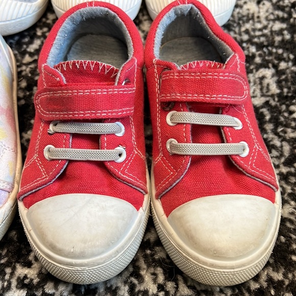Kids shoes- size toddler 8. Price is for all 4 pair. - Picture 3 of 6